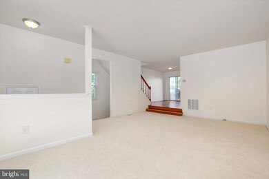 12348 Herrington Manor Dr, Silver Spring, MD 20904 - photo 4