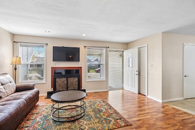 912 Cordoba Ct, University Park, IL 60484 - photo 3