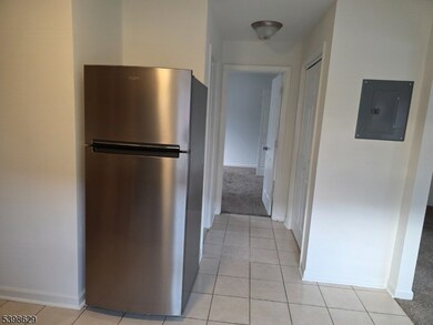 203 N Beverwyck Rd unit 1, Lake Hiawatha, NJ 07034 - photo 5