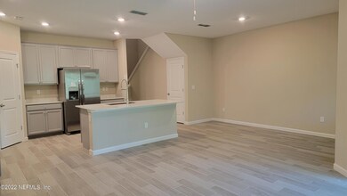 12870 Josslyn Ln, Jacksonville, FL 32246 - photo 5