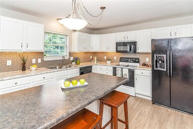 10502 Blue Springs Ln, Fishers, IN 46037 - photo 4