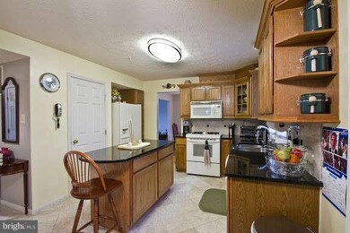 1001 Rosey Bill Dr, Upper Marlboro, MD 20774 - photo 6