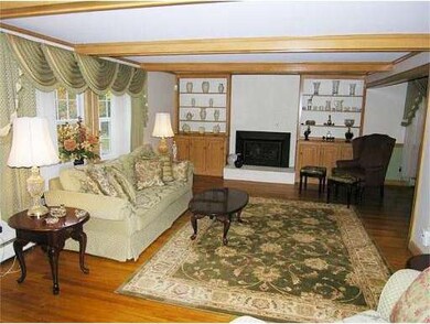 310 Charles River St, Needham, MA 02492 - photo 4