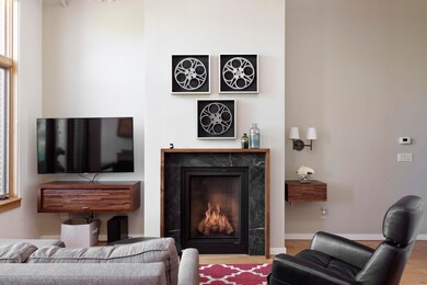231RobinsonUnit310_HiRes_200806007