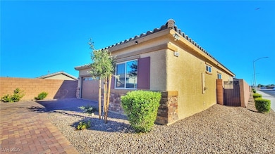5652 Redwood St, Las Vegas, NV 89118 - photo 2