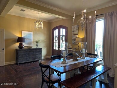 Entry-Dining