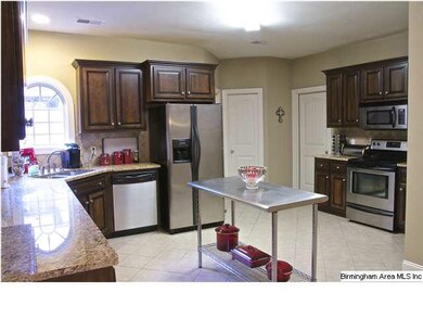 KITCHEN WITH STAINLESS APPLIANCES
