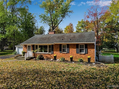 4570 Christian Dr, Clarence, NY 14031 - photo 3