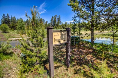 Common Area Trails to River