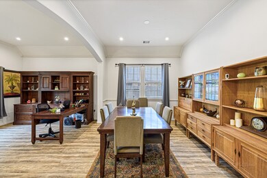 Enough space to move in a large table for the dining room