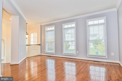 16484 Steerage Cir, Woodbridge, VA 22191 - photo 7