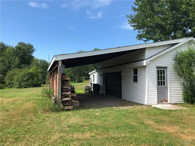 Garage/Barn