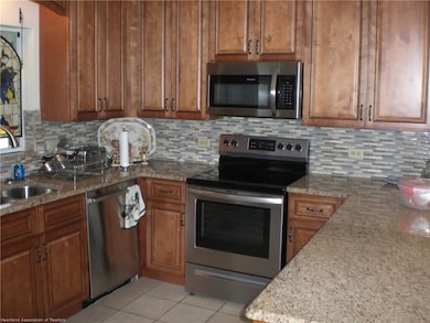 106 Lake Huntley Dr, Lake Placid, FL 33852 - photo 4