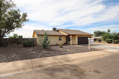 6235 W Monte Cristo Ave, Glendale, AZ 85306 - photo 2