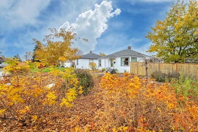 2727 W Sanson Ave, Spokane, WA 99205 - photo 2