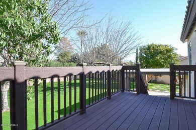 DECK/BALCONY (20)