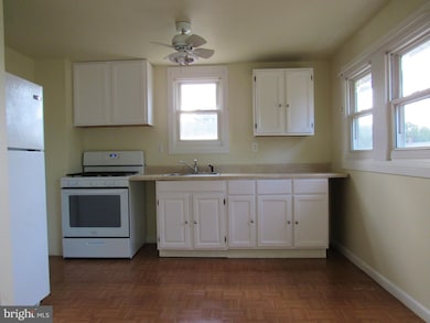 850 E Elmer Rd, Vineland, NJ 08360 - photo 7