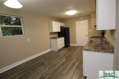 2049 E 42nd St, Savannah, GA 31404 - photo 5