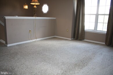 212 Lincoln Ave, Harrisburg, PA 17111 - photo 2