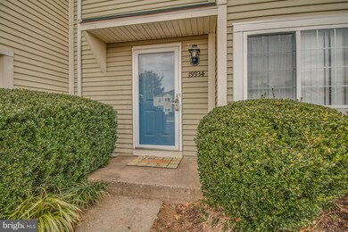 19934 Stoney Point Way, Germantown, MD 20876 - photo 3