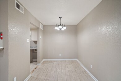 8100 Creekbend Dr unit 183, Houston, TX 77071 - photo 6