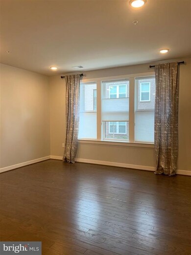 13333 Launders St, Herndon, VA 20171 - photo 6