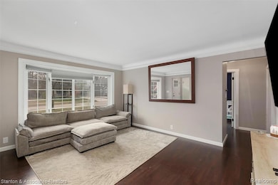 726 Magnolia Ave, Royal Oak, MI 48073 - photo 3