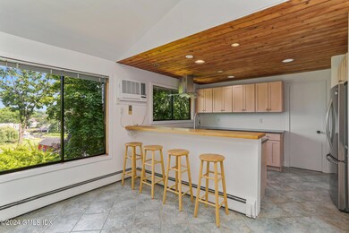 323 Riverside Ave, Riverside, CT 06878 - photo 7