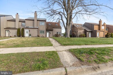 137 E Green Valley Cir, Newark, DE 19711 - photo 3