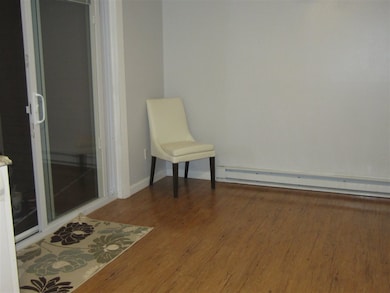 1025 S Mammoth Rd unit 4, Manchester, NH 03109 - photo 3