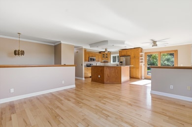 2932 Bogue Creek Dr, Howell, MI 48855 - photo 7