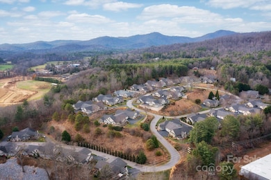 36 Craggy Vista Dr unit W2, Swannanoa, NC 28778 - photo 2