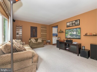 1637 Haywood Rd, Perkiomenville, PA 18074 - photo 4