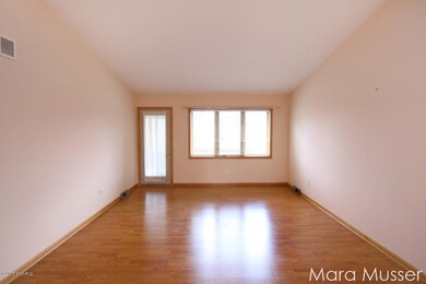 1047 Amber Cove Dr SW unit 42, Byron Center, MI 49315 - photo 2