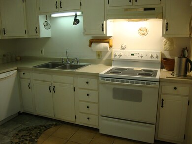 14 Harold St unit 1E, Harwich Port, MA 02646 - photo 4