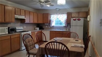 125 Ridgewood Dr, Magnolia, TX 77355 - photo 7