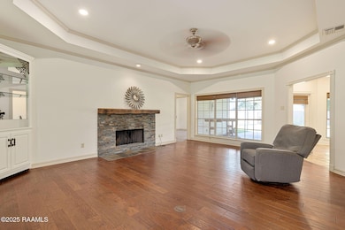 4-web-or-mls-304 Belle Grove Blvd-4