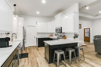 1395 Heritage Creek Dr, Rhome, TX 76078 - photo 2