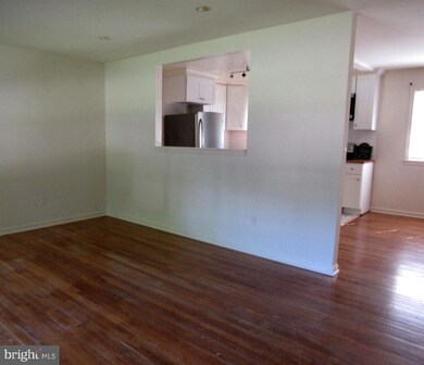 520 Millwheel St, Capitol Heights, MD 20743 - photo 3