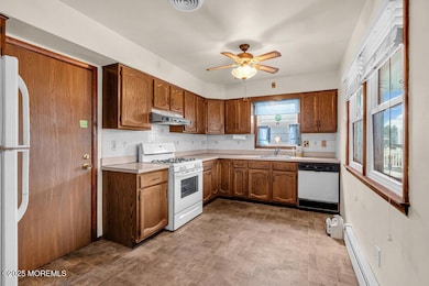 12 Oakfield Rd, Toms River, NJ 08757 - photo 3