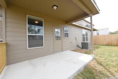 9913 Waddie Ln, San Antonio, TX 78254 - photo 2