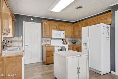 2820 Orangewood Dr -5