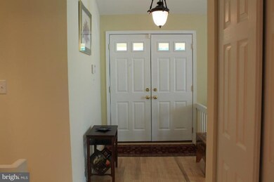 9417 Bethany Place, Montgomery Village, MD 20886 - photo 4