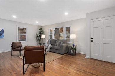 8903 W 93rd St, Overland Park, KS 66212 - photo 3