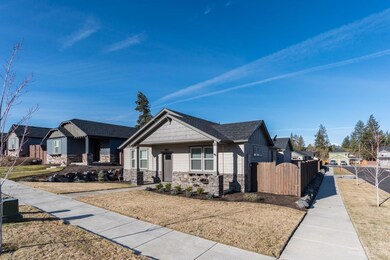 63285 NW Rossby St, Bend, OR 97703 - photo 2