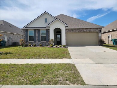 1872 E Lakeshore Landing Dr, Slidell, LA 70461 - photo 2