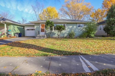 1112 Elm St S, Moorhead, MN 56560 - photo 2