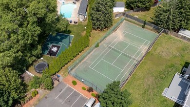 9 Hallmark Gardens unit 3, Burlington, MA 01803 - photo 7