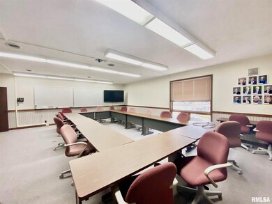 1231 Keokuk St, Lincoln, IL 62656 - photo 7