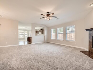 2001 Prescott Downs Dr, Denton, TX 76210 - photo 4